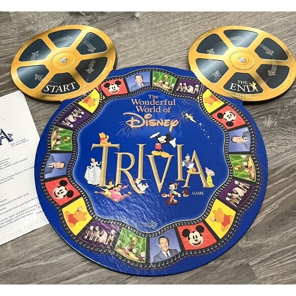 Wonderful World of Disney Trivia Board Game Mickey Mouse Vintage 90 Tin COMPLETE - Picture 1 of 8